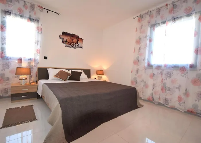 Apartment Helena Direkt Am By Interhome